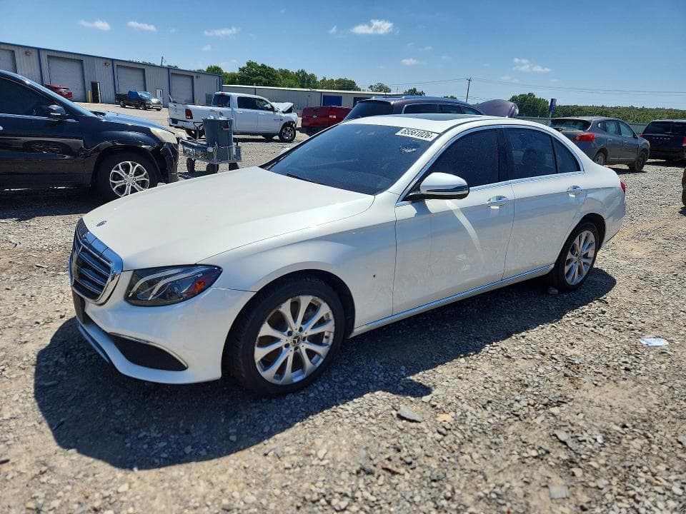 2019 MERCEDES-BENZ E 300 4MATIC - 1