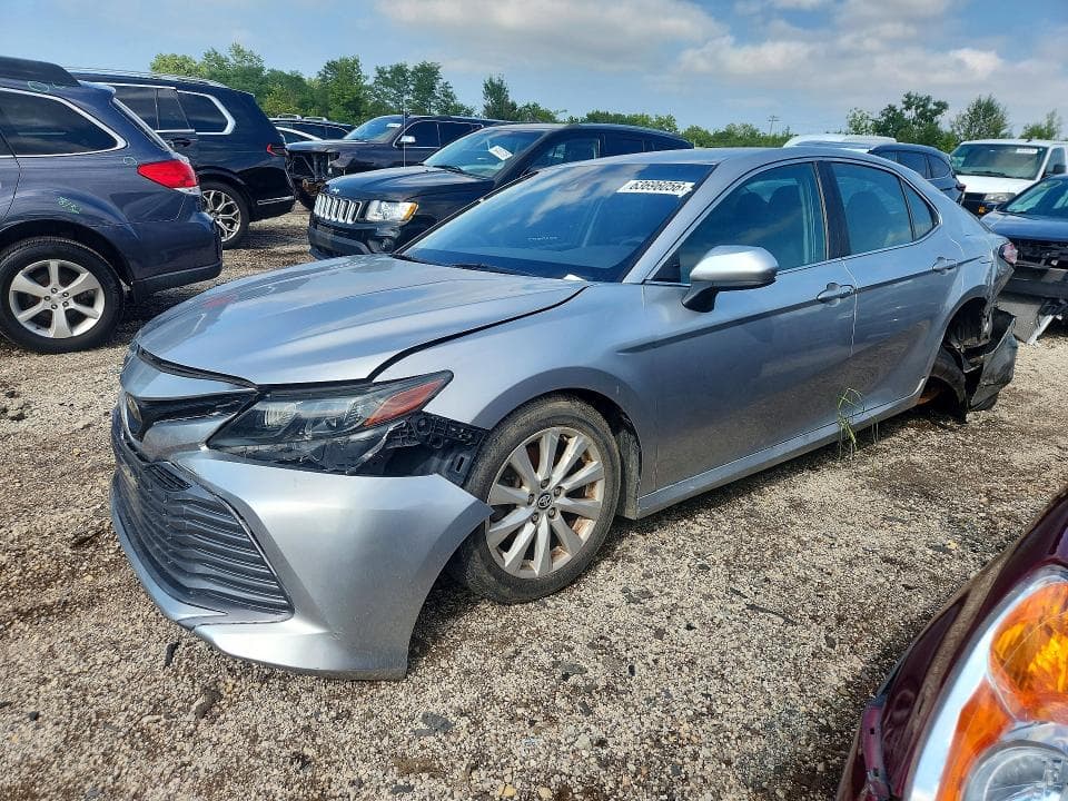 2018 TOYOTA CAMRY LE - 1