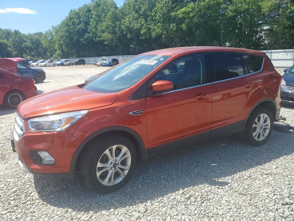 2019 FORD ESCAPE SE - 1
