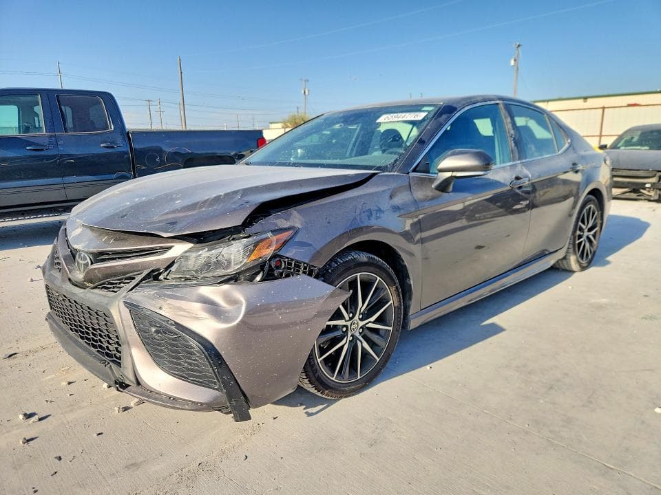 2024 TOYOTA CAMRY SE - 1