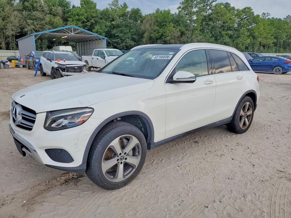 2019 MERCEDES-BENZ GLC 300 - 1