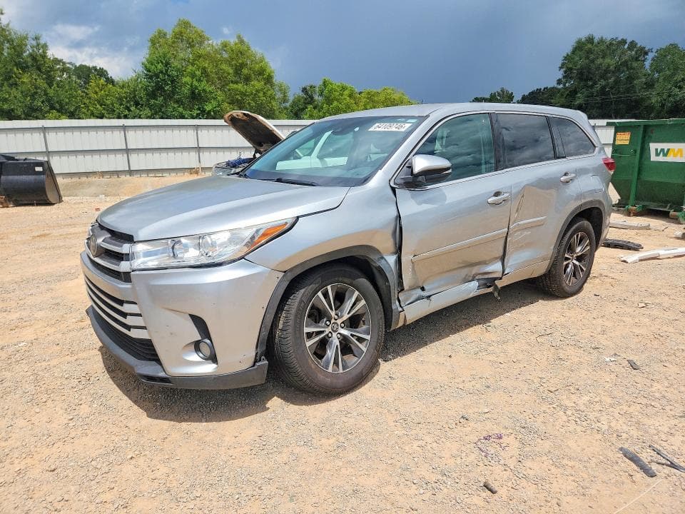 2017 TOYOTA HIGHLANDER LE PLUS - 1