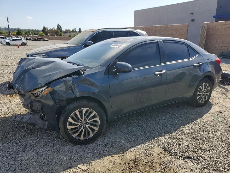 2018 TOYOTA COROLLA XLE - 1