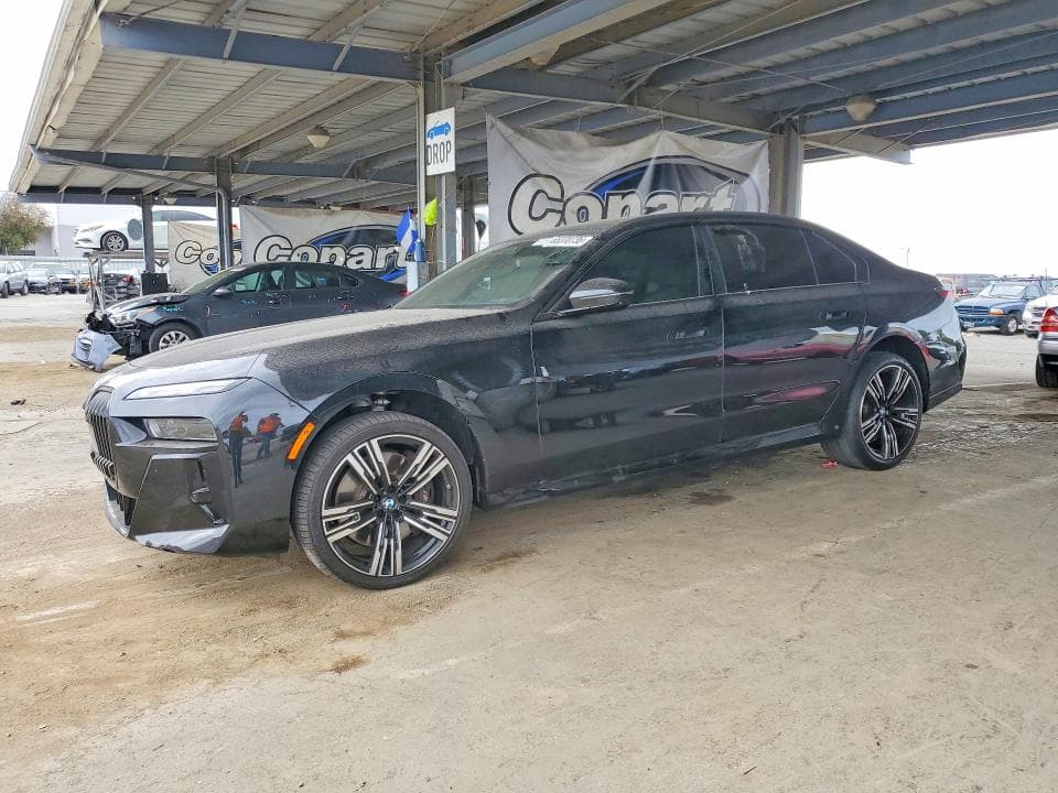 2024 BMW 760 XI - 1