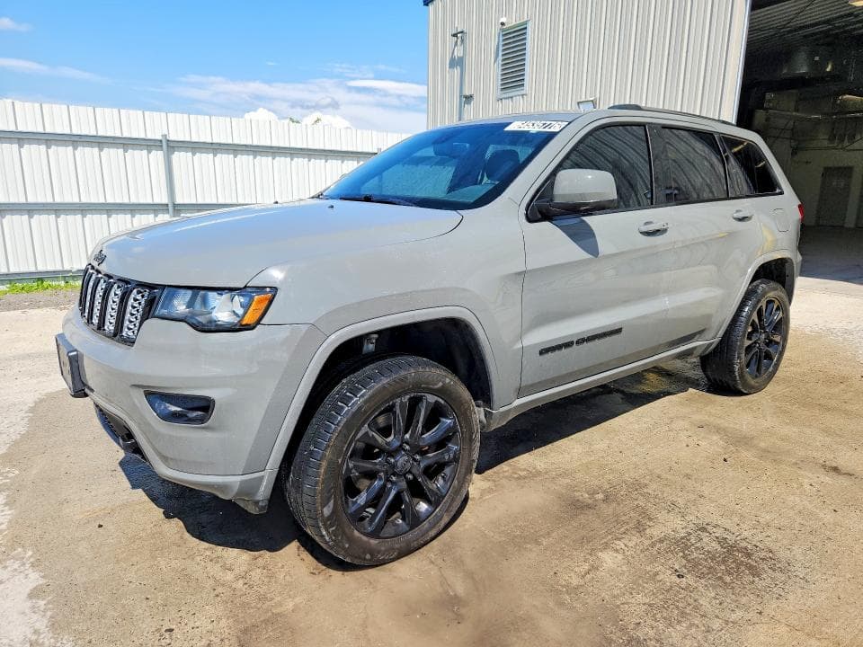 2020 JEEP GRAND CHEROKEE LAREDO - 1