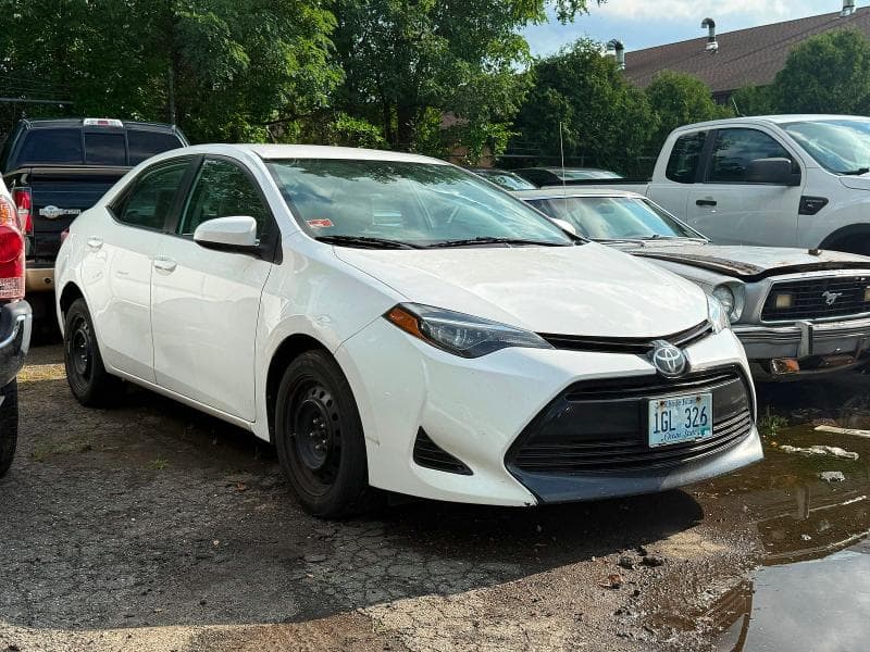 2018 TOYOTA COROLLA LE - 1