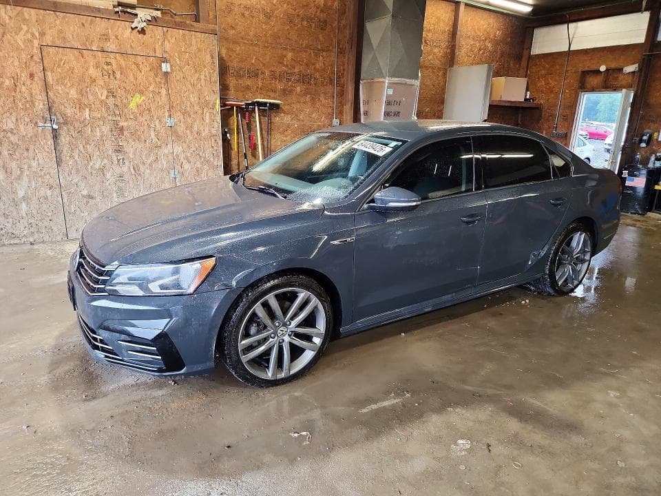 2018 VOLKSWAGEN PASSAT S - 1