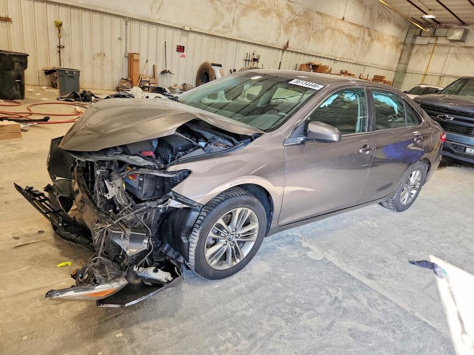 2017 TOYOTA CAMRY SE - 1