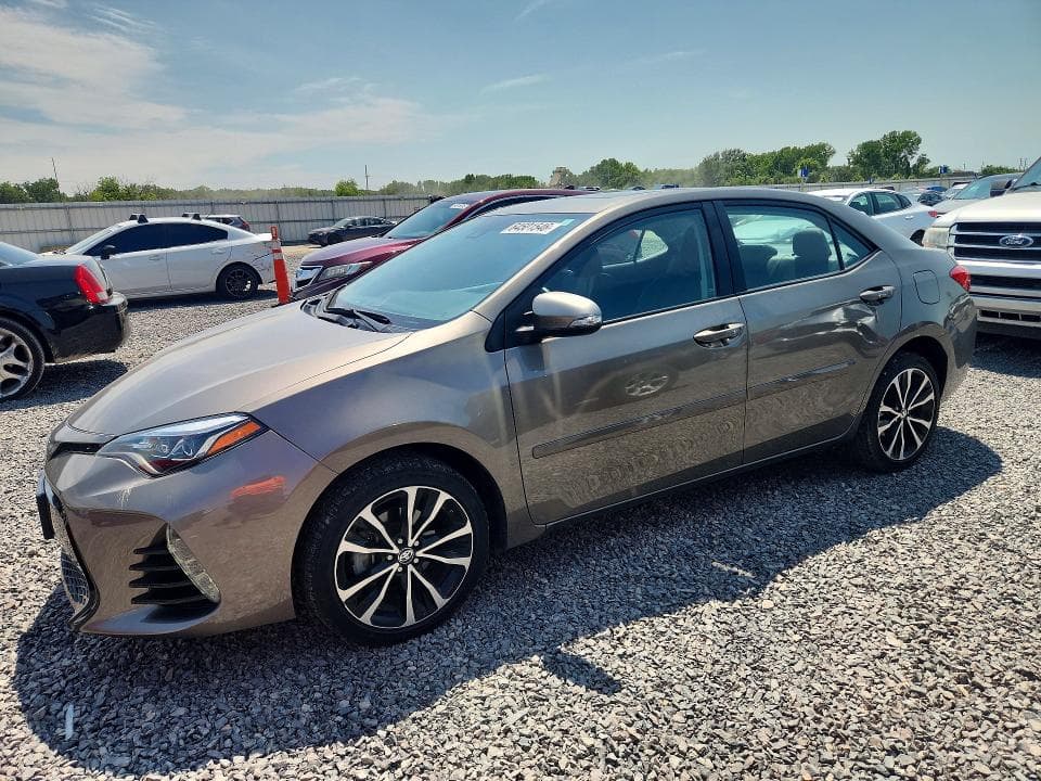 2017 TOYOTA COROLLA XSE - 1