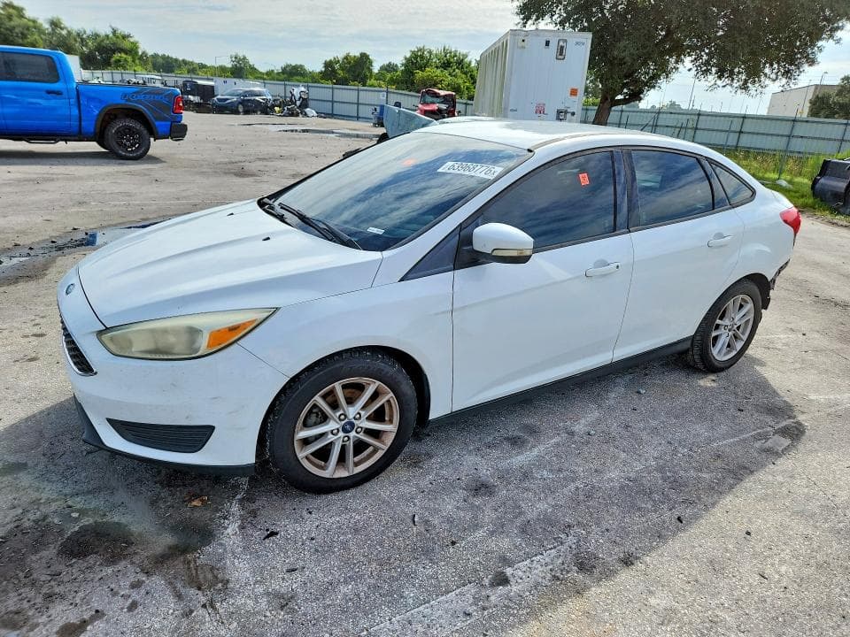 2017 FORD FOCUS SE - 1
