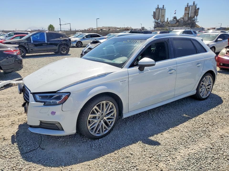 2018 AUDI A3 E-TRON PREMIUM PLUS - 1