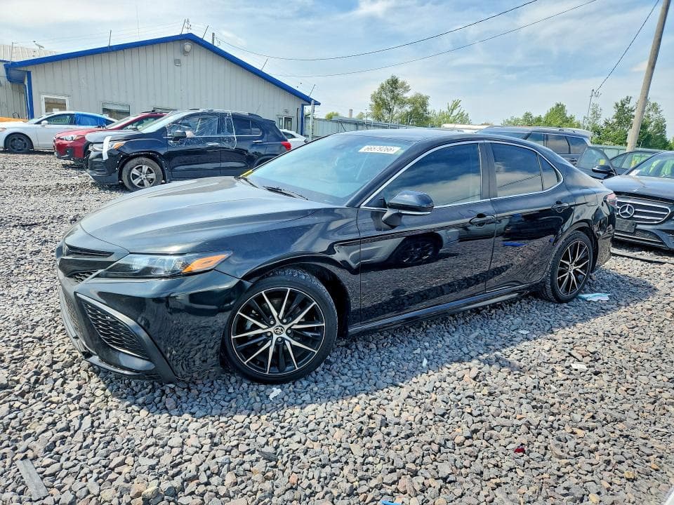 2022 TOYOTA CAMRY SE - 1