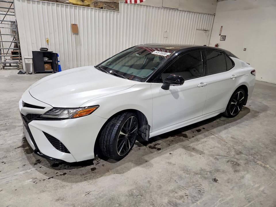 2019 TOYOTA CAMRY XSE - 1