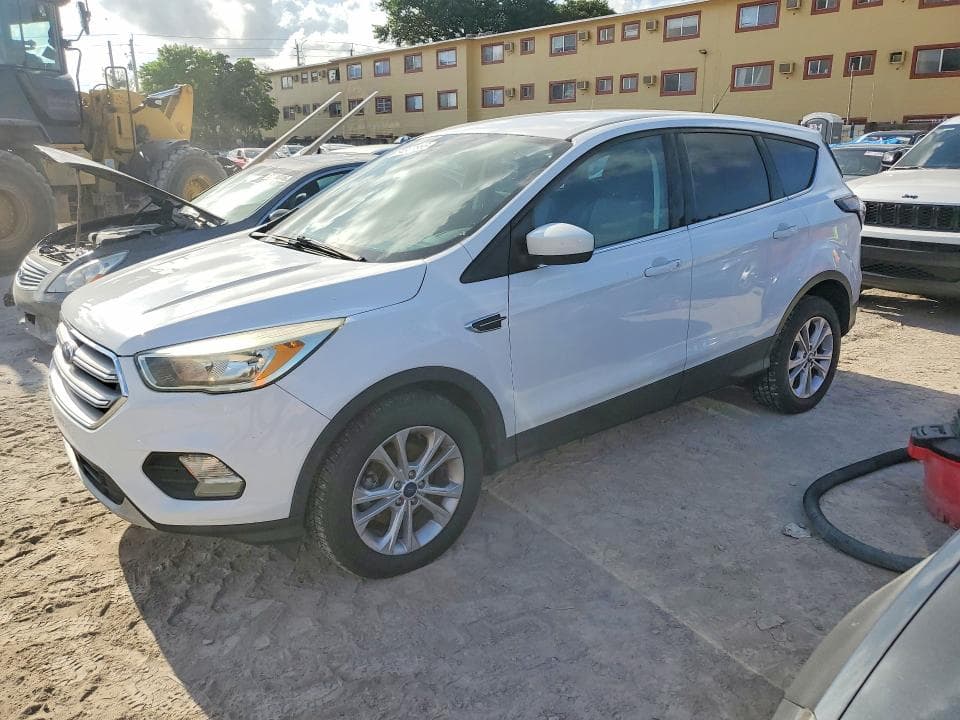 2017 FORD ESCAPE SE - 1