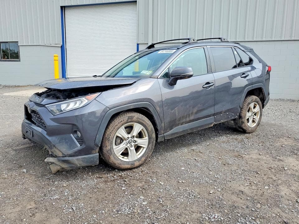 2021 TOYOTA RAV4 XLE - 1