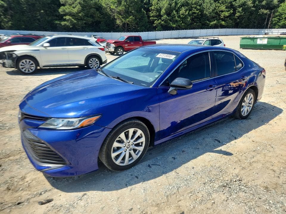2018 TOYOTA CAMRY LE - 1