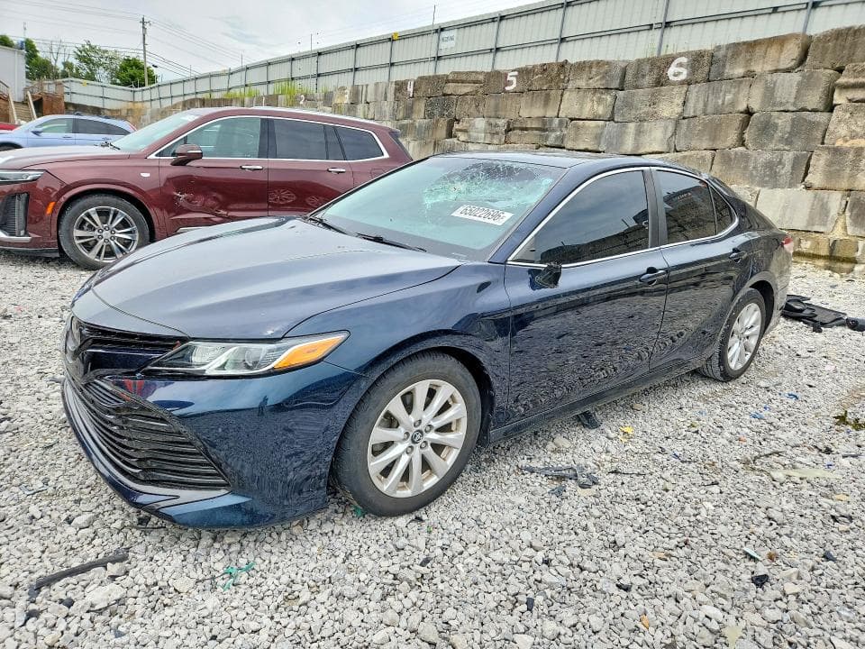 2018 TOYOTA CAMRY LE - 1