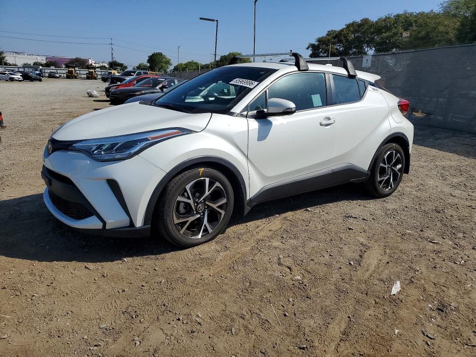 2021 TOYOTA C-HR XLE - 1