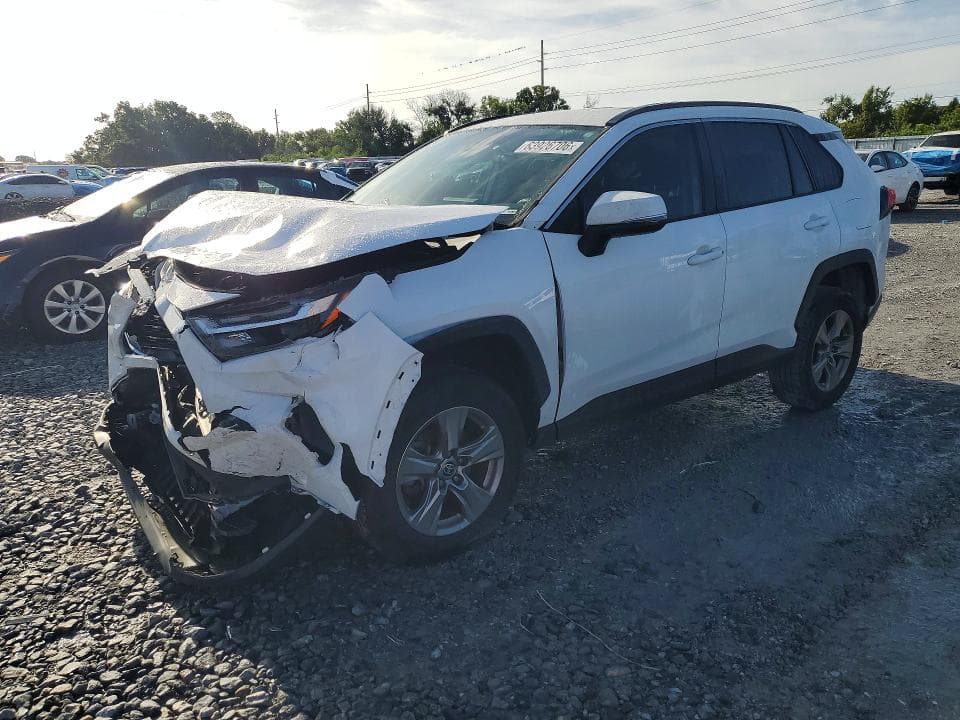 2022 TOYOTA RAV4 XLE - 1