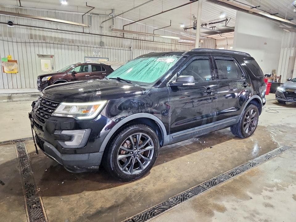 2017 FORD EXPLORER XLT - 1