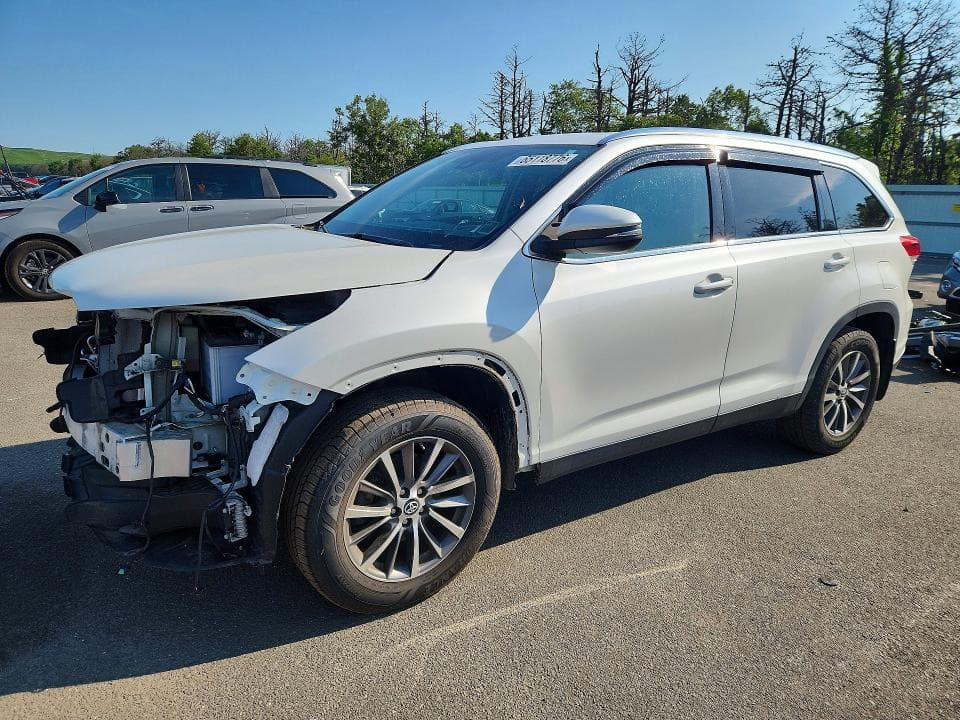 2026 TOYOTA HIGHLANDER XLE - 1