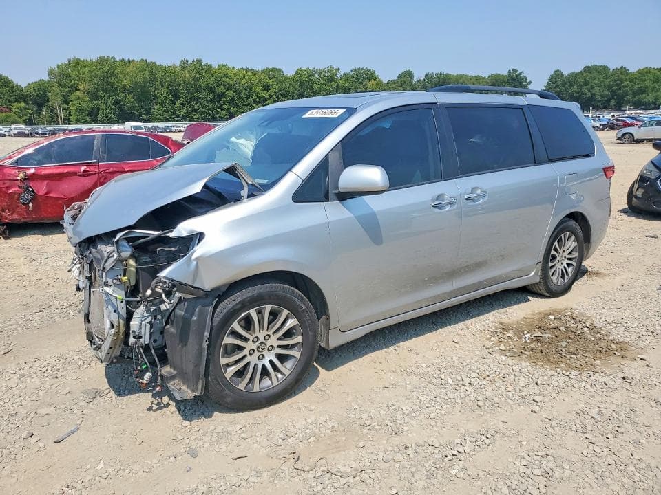2020 TOYOTA SIENNA XLE 8-PASSENGER - 1
