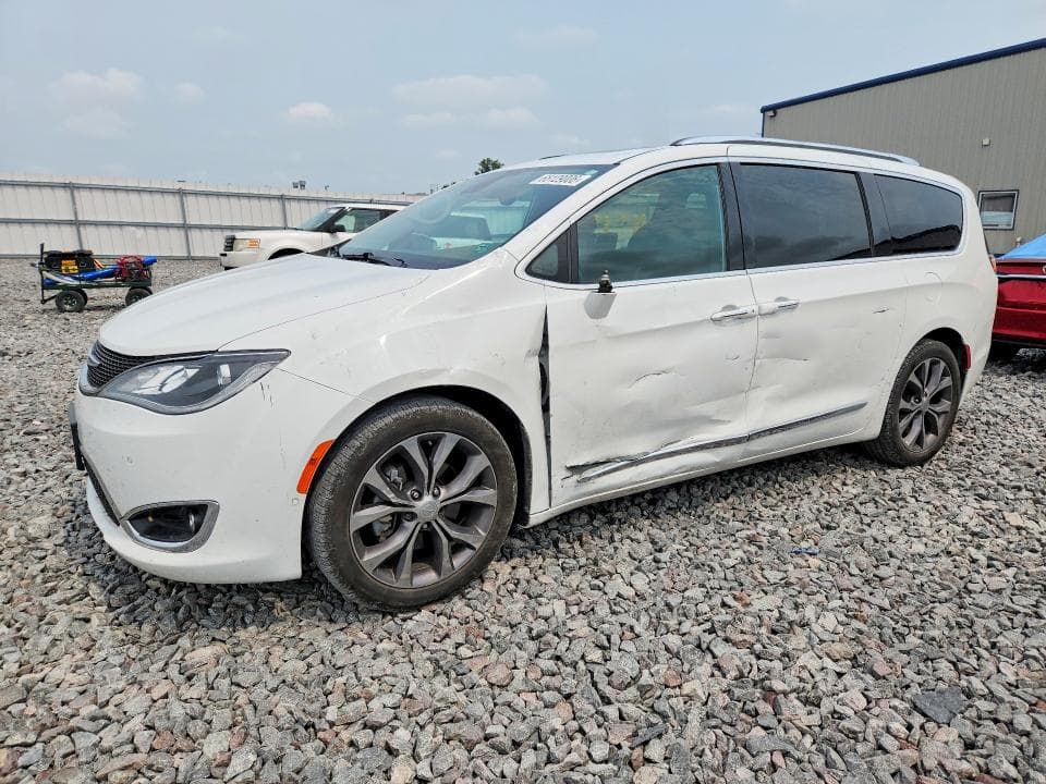 2017 CHRYSLER PACIFICA LIMITED - 1