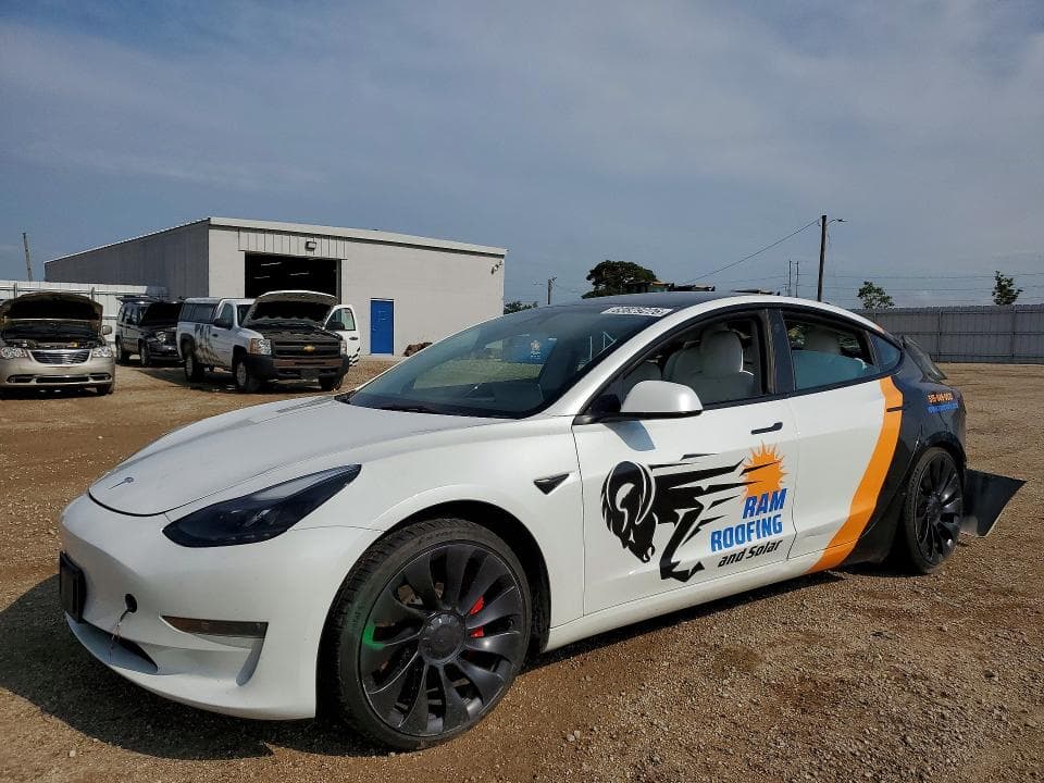 2023 TESLA MODEL 3 - 1
