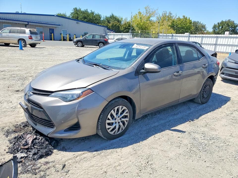 2017 TOYOTA COROLLA LE - 1