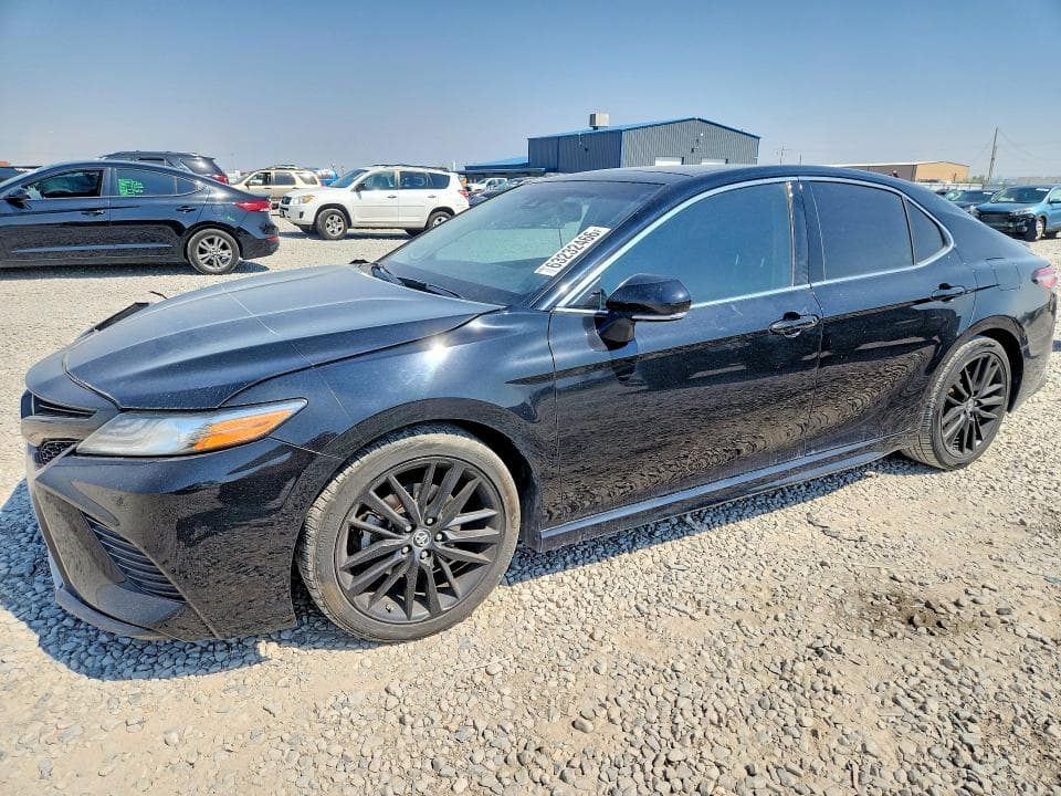 2018 TOYOTA CAMRY XSE - 1