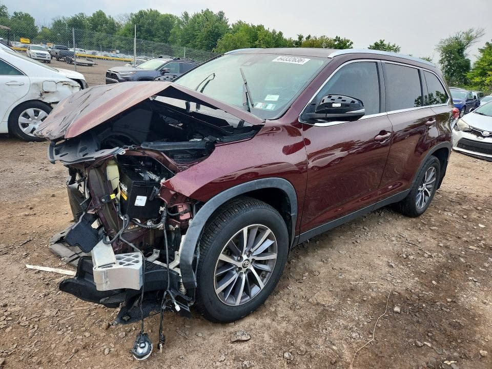 2019 TOYOTA HIGHLANDER XLE - 1