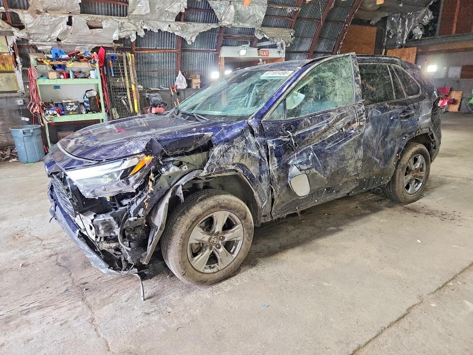 2024 TOYOTA RAV4 XLE - 1