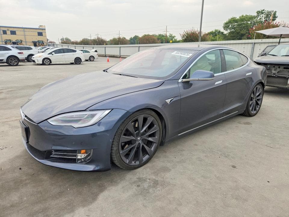 2020 TESLA MODEL S - 1