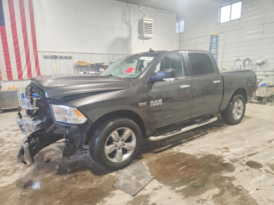 2017 RAM 1500 SLT - 1