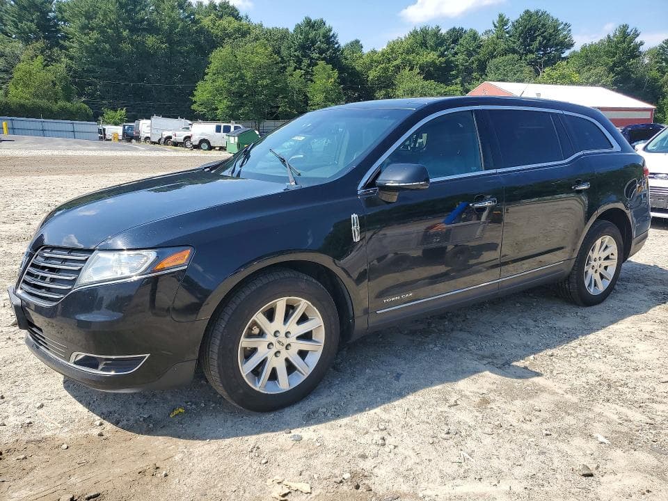 2017 LINCOLN MKT - 1