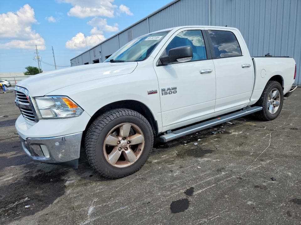 2017 RAM 1500 SLT - 1