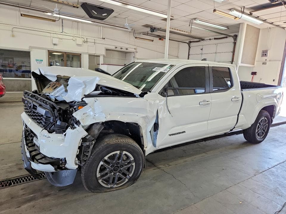 2024 TOYOTA TACOMA TRD SPORT - 1