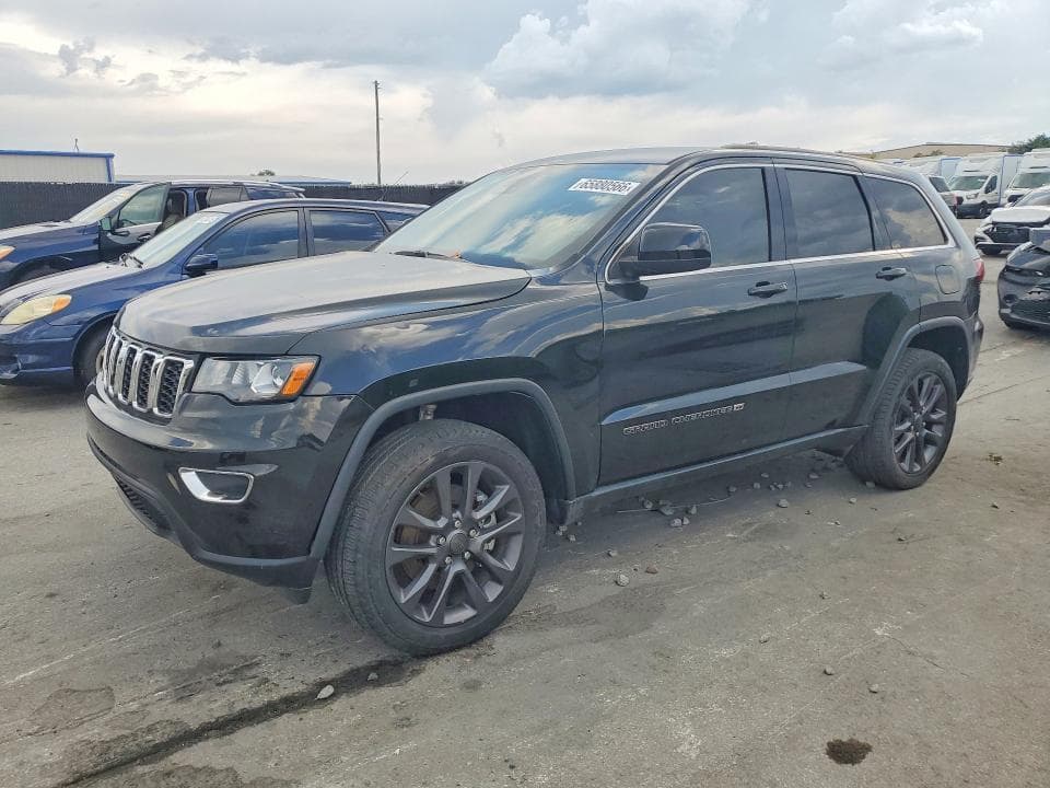 2022 JEEP GRAND CHEROKEE LAREDO E - 1