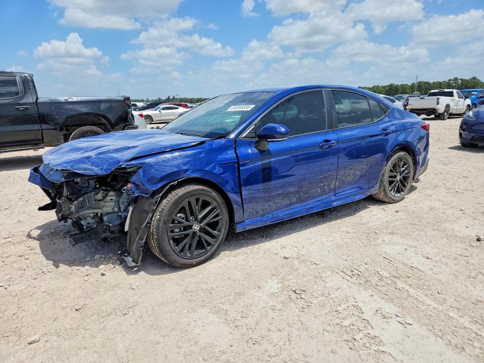 2026 TOYOTA CAMRY SE - 1