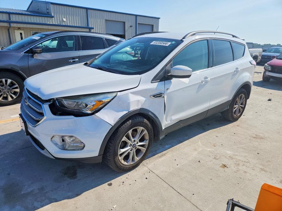 2017 FORD ESCAPE SE - 1