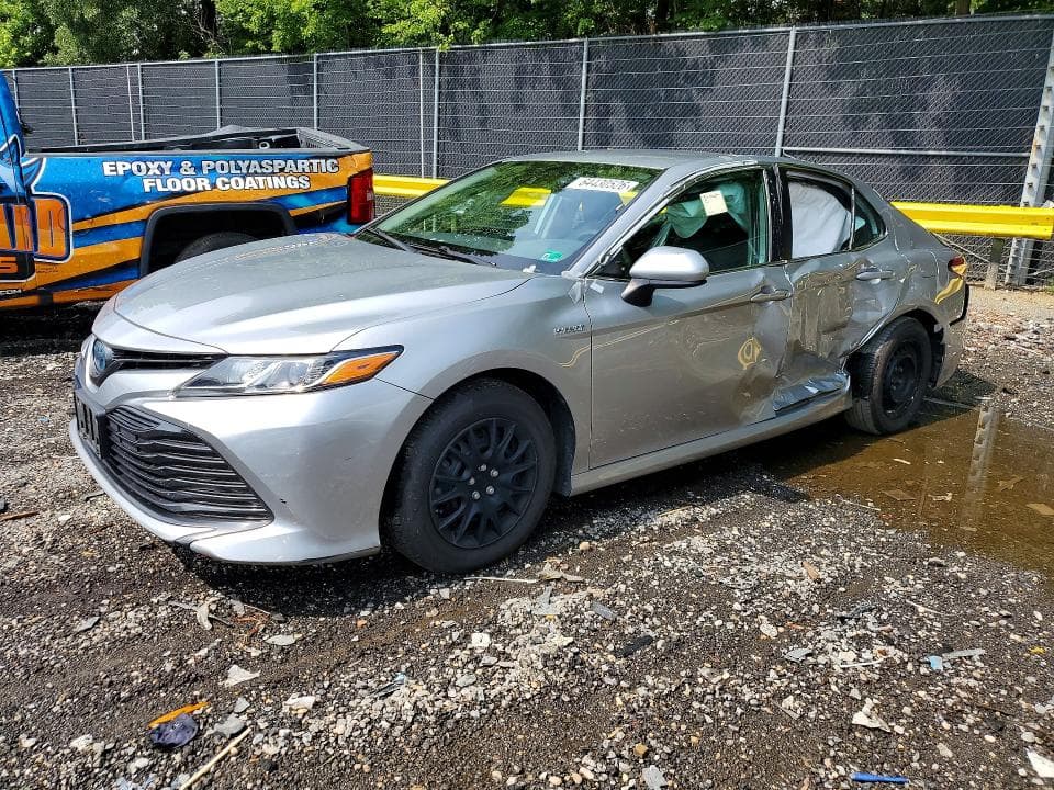 2020 TOYOTA CAMRY LE - 1