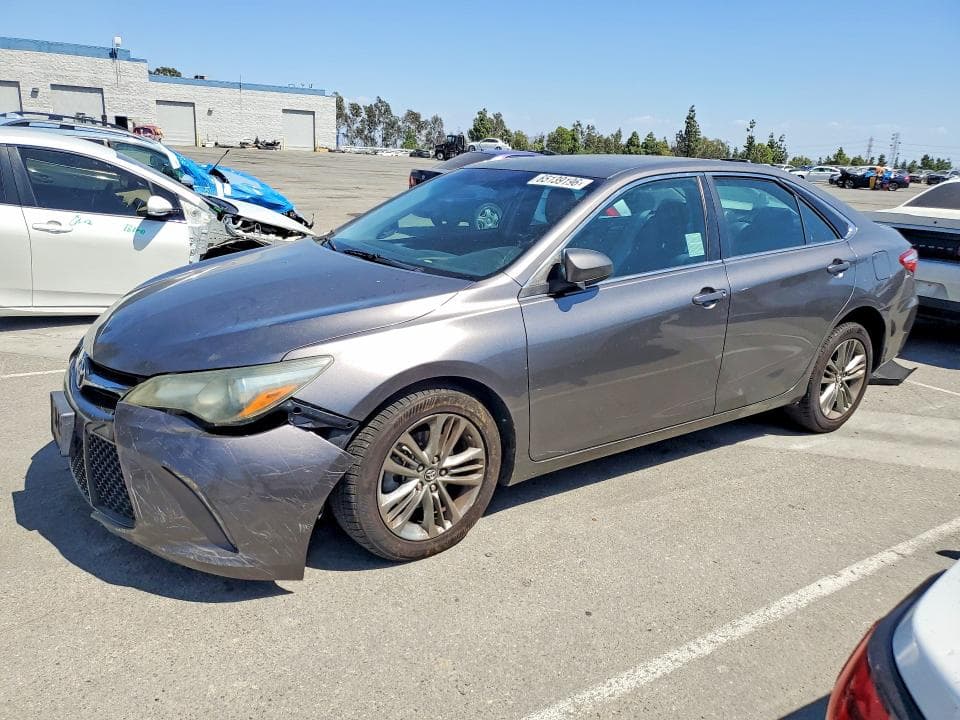 2017 TOYOTA CAMRY SE - 1