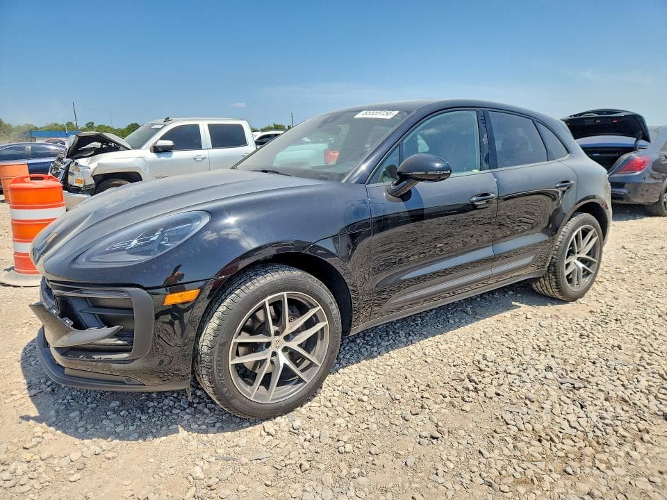 2024 PORSCHE MACAN BASE - 1