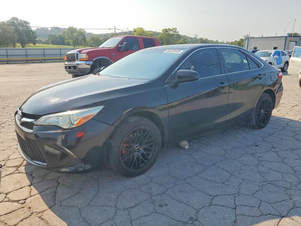 2017 TOYOTA CAMRY SE - 1