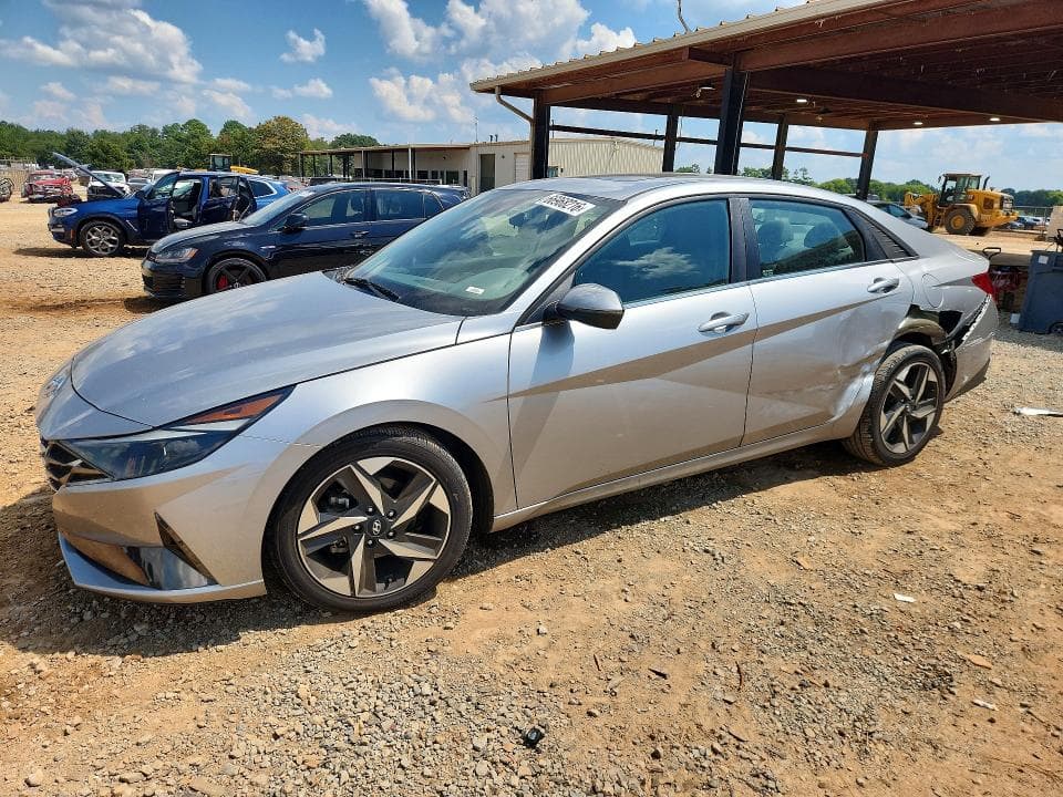 2022 HYUNDAI ELANTRA SEL - 1