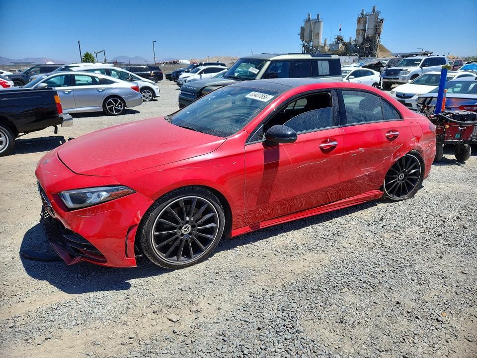 2019 MERCEDES-BENZ A 220 - 1