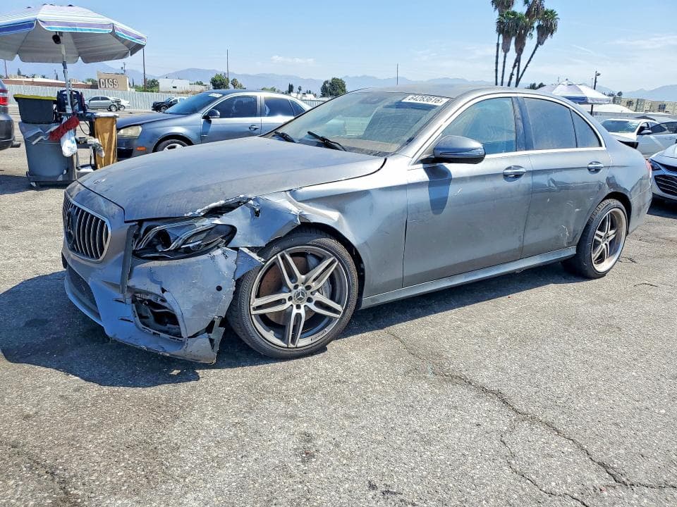 2017 MERCEDES-BENZ E 300 - 1