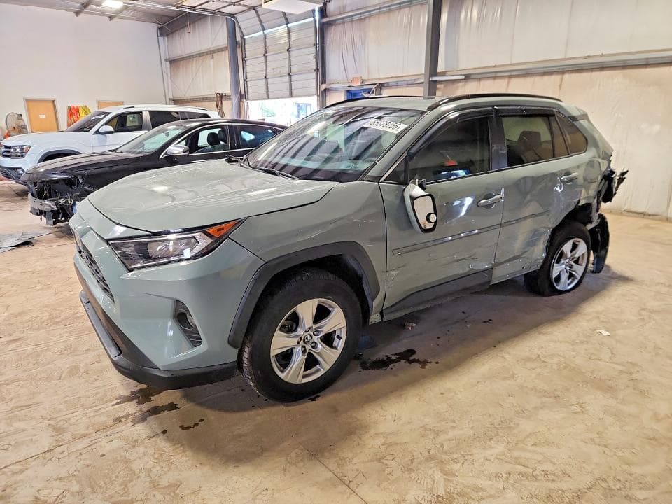 2020 TOYOTA RAV4 XLE - 1