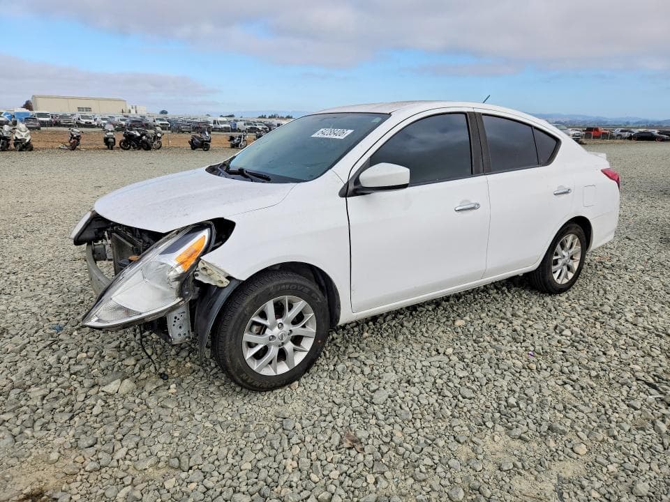 2018 NISSAN VERSA SV - 1