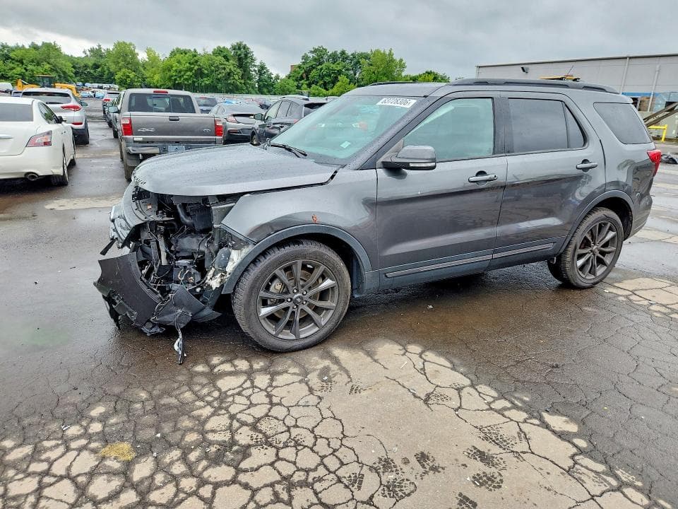 2018 FORD EXPLORER XLT - 1